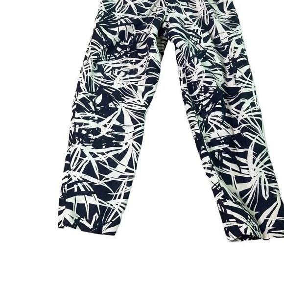 Ann Taylor Loft Navy White Tropical Print Jumpsuit Linen Strapless Size 2 Womens - Picture 9 of 13